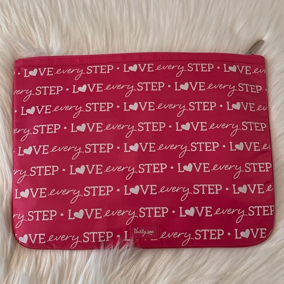 New Thirty-One Pink & White Consultant Supplies Document Holder - Picture 3 of 10